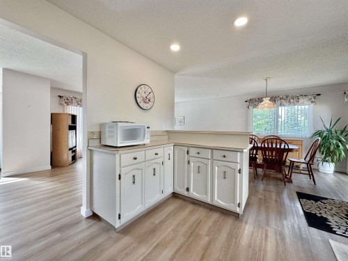 2423 83 Street Nw, Edmonton, AB - Indoor Photo Showing Kitchen