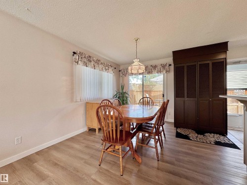 2423 83 Street Nw, Edmonton, AB - Indoor Photo Showing Dining Room