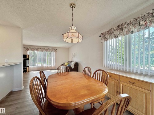 2423 83 Street Nw, Edmonton, AB - Indoor Photo Showing Dining Room