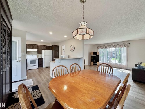 2423 83 Street Nw, Edmonton, AB - Indoor Photo Showing Dining Room