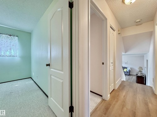 2423 83 Street Nw, Edmonton, AB - Indoor Photo Showing Other Room