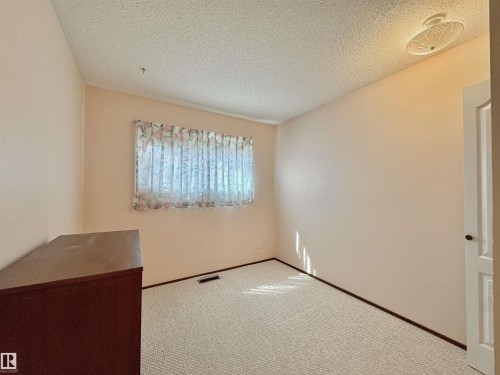 2423 83 Street Nw, Edmonton, AB - Indoor Photo Showing Other Room