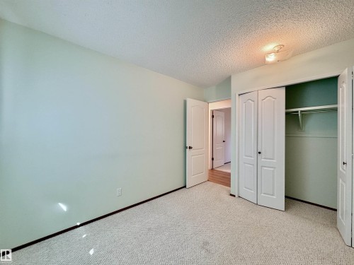2423 83 Street Nw, Edmonton, AB - Indoor Photo Showing Other Room
