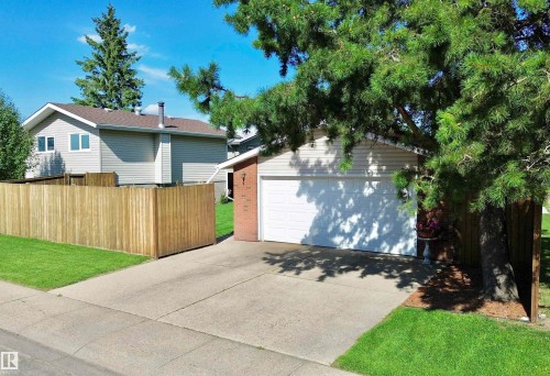 2423 83 Street Nw, Edmonton, AB - Outdoor