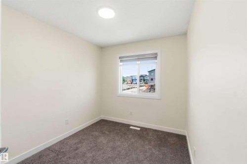 4582 Warbler Loop Nw, Edmonton, AB - Indoor Photo Showing Other Room