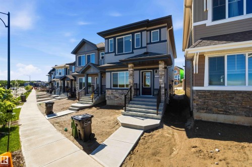 4582 Warbler Loop Nw, Edmonton, AB - Outdoor With Facade