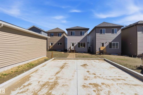 4582 Warbler Loop Nw, Edmonton, AB - Outdoor
