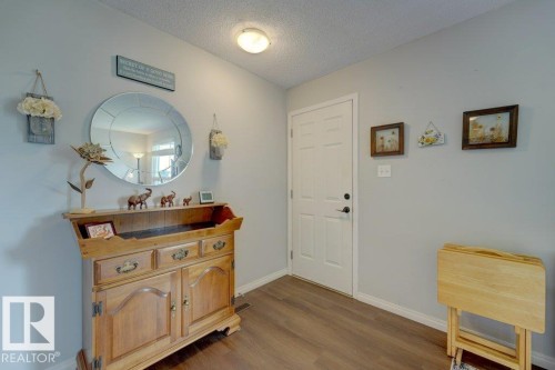 Wood-finish flooring - 307 Northgate Terrace Nw, Edmonton, AB - Indoor