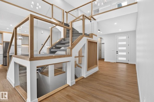 8790 Mayday Lane Sw, Edmonton, AB - Indoor Photo Showing Other Room