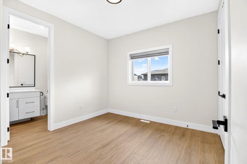 8790 Mayday Lane Sw, Edmonton, AB - Indoor Photo Showing Other Room