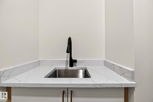 8790 Mayday Lane Sw, Edmonton, AB - Indoor Photo Showing Kitchen