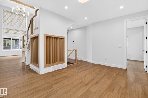 8790 Mayday Lane Sw, Edmonton, AB - Indoor Photo Showing Other Room