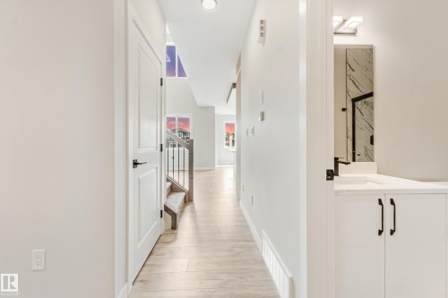 4643 17 Avenue Sw, Edmonton, AB - Indoor Photo Showing Other Room