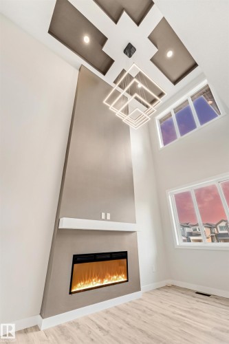 4643 17 Avenue Sw, Edmonton, AB - Indoor With Fireplace
