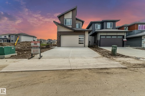 4643 17 Avenue Sw, Edmonton, AB - Outdoor