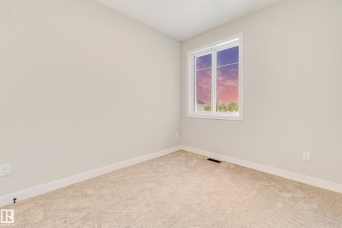 4643 17 Avenue Sw, Edmonton, AB - Indoor Photo Showing Other Room