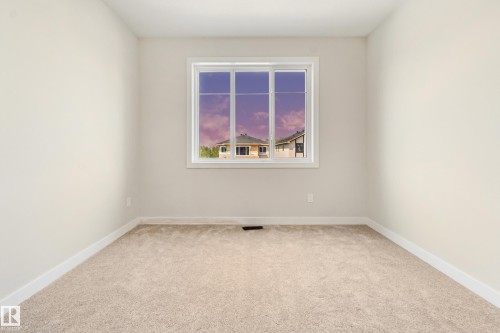4643 17 Avenue Sw, Edmonton, AB - Indoor Photo Showing Other Room
