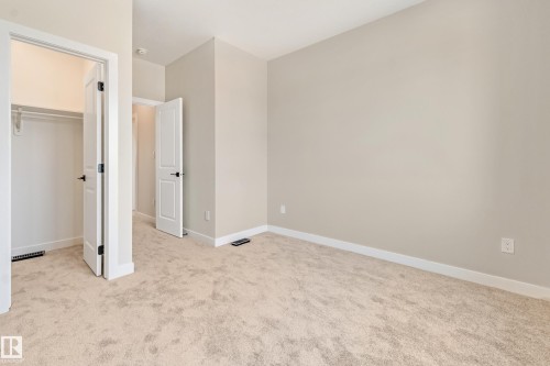 4643 17 Avenue Sw, Edmonton, AB - Indoor Photo Showing Other Room
