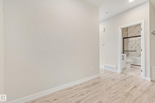 4643 17 Avenue Sw, Edmonton, AB - Indoor Photo Showing Other Room