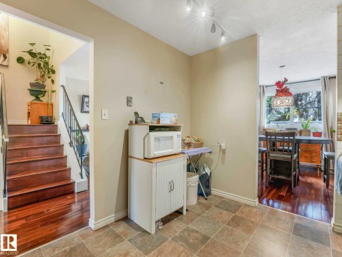 Image quality insufficient for description - 13405 40 St Nw, Edmonton, AB - Indoor Photo Showing Other Room