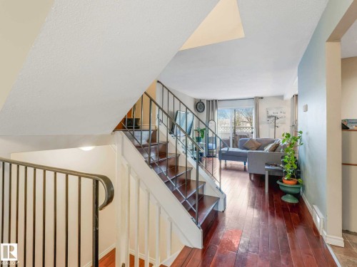 Image quality insufficient for description - 13405 40 St Nw, Edmonton, AB - Indoor Photo Showing Other Room