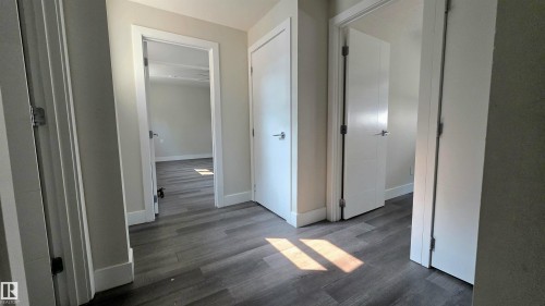 9131 83 Avenue Nw, Edmonton, AB - Indoor Photo Showing Other Room