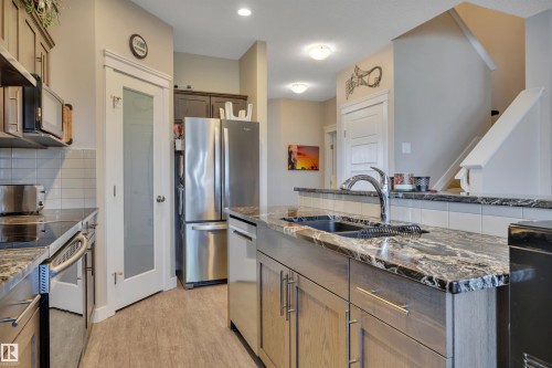956 Morris Way, Leduc, AB - Indoor Photo Showing Kitchen With Stainless Steel Kitchen With Double Sink With Upgraded Kitchen