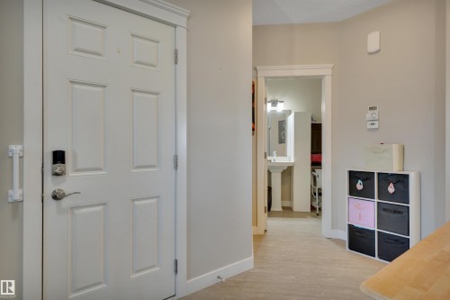 956 Morris Way, Leduc, AB - Indoor Photo Showing Other Room