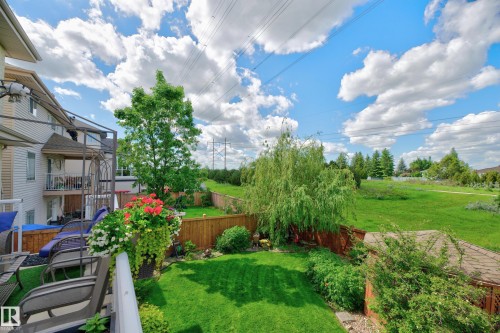 979 Hollingsworth Bend Nw, Edmonton, AB - Outdoor