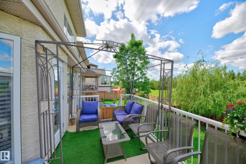 979 Hollingsworth Bend Nw, Edmonton, AB - Outdoor With Exterior