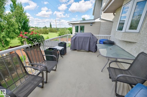 979 Hollingsworth Bend Nw, Edmonton, AB - Outdoor With Exterior
