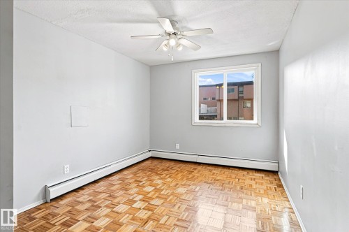 #104 7805 159 St Nw, Edmonton, AB - Indoor Photo Showing Other Room