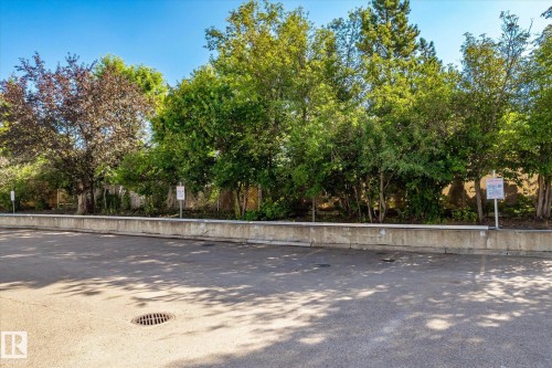 #104 7805 159 St Nw, Edmonton, AB - Outdoor