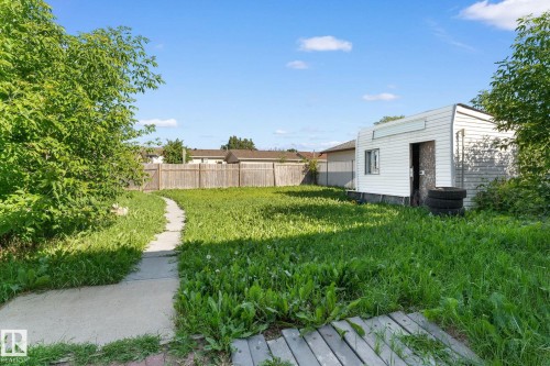 363 Knottwood Road Nw, Edmonton, AB - Outdoor