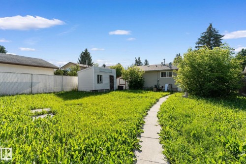 363 Knottwood Road Nw, Edmonton, AB - Outdoor