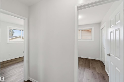 13303 58 Street Nw, Edmonton, AB - Indoor Photo Showing Other Room
