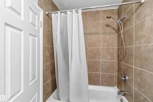 13303 58 Street Nw, Edmonton, AB - Indoor Photo Showing Bathroom