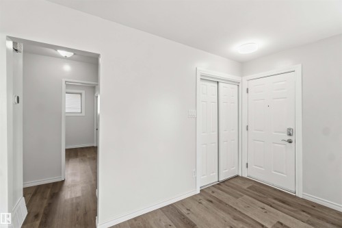 13303 58 Street Nw, Edmonton, AB - Indoor Photo Showing Other Room