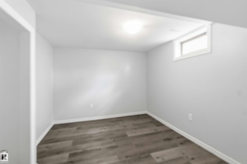 13303 58 Street Nw, Edmonton, AB - Indoor Photo Showing Other Room