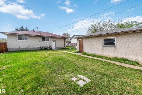 13303 58 Street Nw, Edmonton, AB - Outdoor