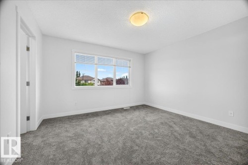3017 Harvey Crescent Nw, Edmonton, AB - Indoor Photo Showing Other Room