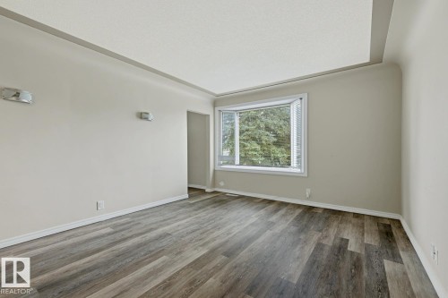9712 162 St Nw, Edmonton, AB - Indoor Photo Showing Other Room