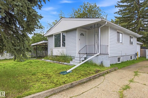 9712 162 St Nw, Edmonton, AB - Outdoor