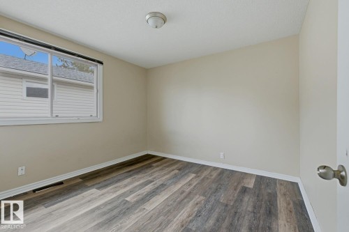 9712 162 St Nw, Edmonton, AB - Indoor Photo Showing Other Room