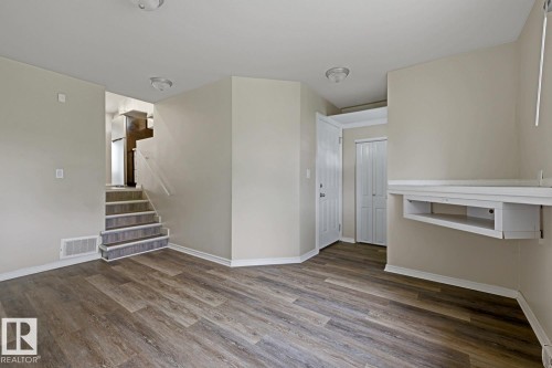 9712 162 St Nw, Edmonton, AB - Indoor Photo Showing Other Room