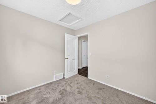 3035 134 Avenue Nw, Edmonton, AB - Indoor Photo Showing Other Room