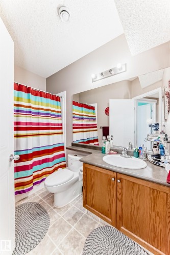 15112 139 Street Nw, Edmonton, AB - Indoor Photo Showing Bathroom