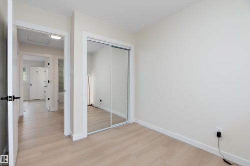 6411 152A Avenue Nw, Edmonton, AB - Indoor Photo Showing Other Room