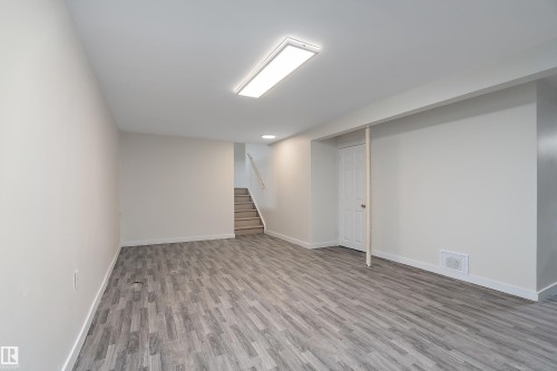 6411 152A Avenue Nw, Edmonton, AB - Indoor Photo Showing Other Room
