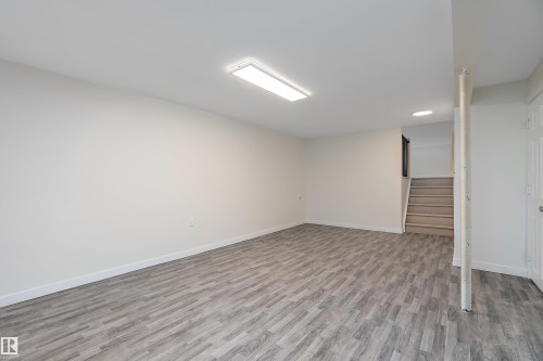 6411 152A Avenue Nw, Edmonton, AB - Indoor Photo Showing Other Room
